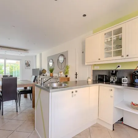 Le Monde De Lucy Annoeullin